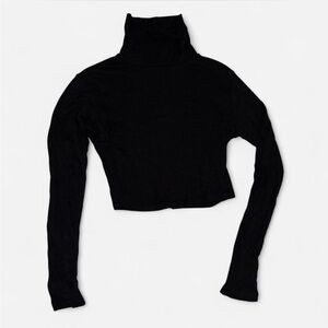 Active USA Black Long-Sleeve Cropped Turtleneck